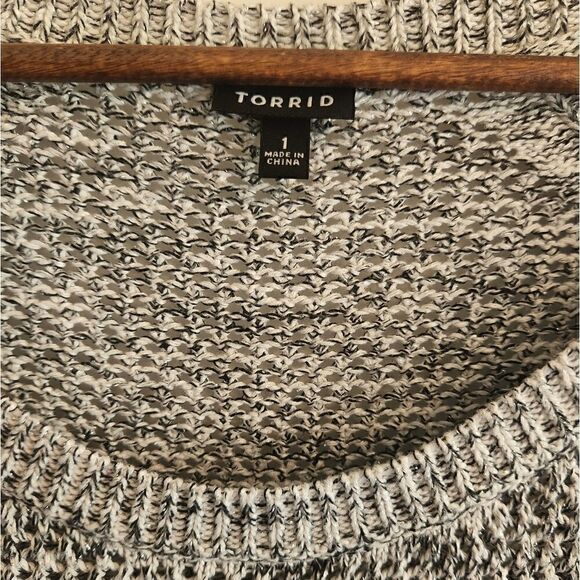 Torrid Women's Plus Gray Knit Sweater - Picture 5 of 7